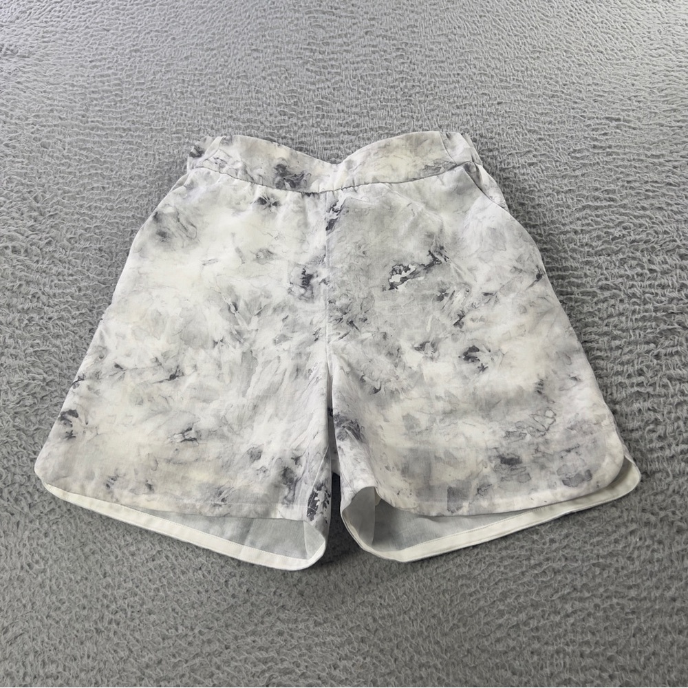 Lululemon Shorts Womens 0 Marble White Elastic Waist Athletic Running Gym Yoga - Picture 1 of 9